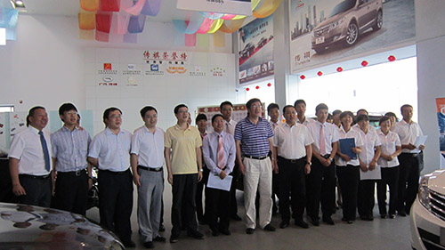 8月25日，广汽乘用车公司总经理吴松一行莅临广汽传祺银川上陵店调研指导工作。