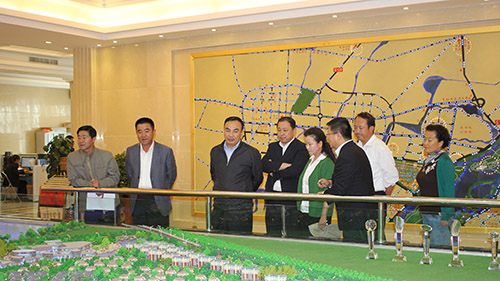9月12日，自治区民政厅厅长杜正彬一行调研“黄河外滩”养老住区建设情况。